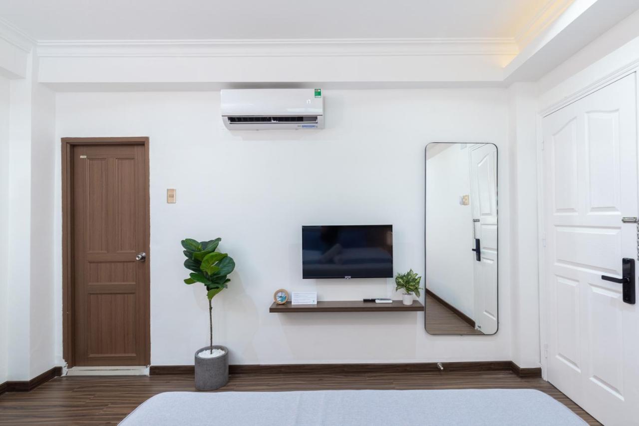 Cozrum Smart - First Target Hotel Хошимин Экстерьер фото