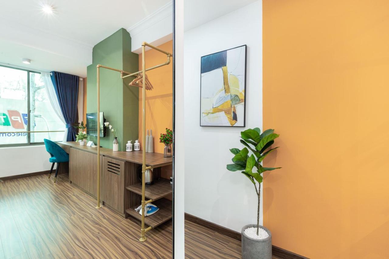 Cozrum Smart - First Target Hotel Хошимин Экстерьер фото